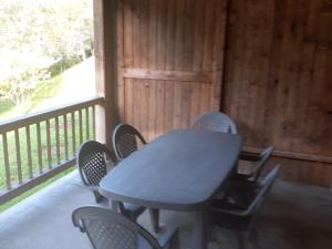 Chalet pour 67 pers. proche centre avec cuisine équipée - FR-1-467-66
