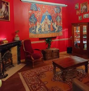 Appartements Repaire du sorcier, escape game, nuit atypique : photos des chambres