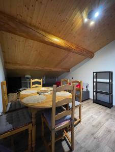 Appartement Chalet Petzu - 6 Pers - Parking - Ski au pied