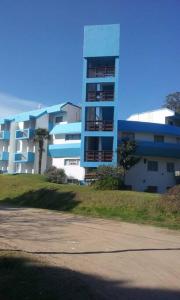 Departamento en complejo familiar con pileta