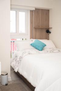 Beautiful Space in Miraflores 3BR 2Bths Exclusive King Bed Suite and Parking