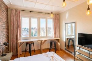 Heart of the City Center Lux Apartment with View