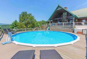 Heaven’s View Lodge, Pool, Pet Friendly