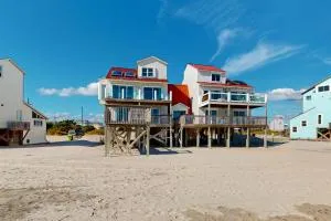 Lucky Shores - نورث توبسالي بيتش