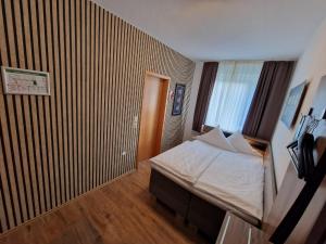 Small Double Room room in Center Hotel Essen