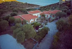 Giola Apartments And studios 1 - Thymonia Beach