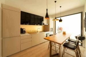 Renovación total post-covid Netflix, Piscina