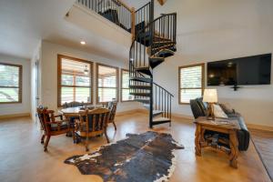 Horseshoe Bay Resort Home about 6 Mi to Lake LBJ!