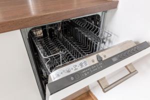 New, centrally located, but quiet 4 sleeper