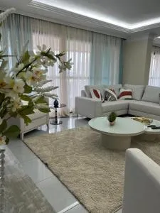 APARTAMENTO EM EDIFICIO 100% MOBILIADO PARA TEMPORADA - N. S. das Graças