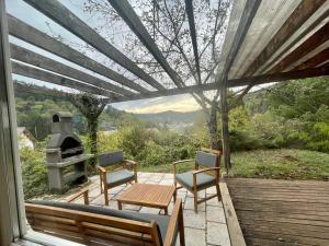 Maisons de vacances Cosy Chalet au coeur du Sidobre avec Piscine et Spa : photos des chambres