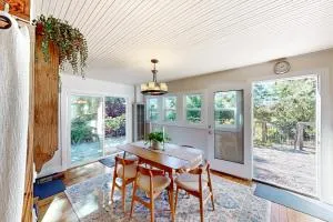 Boho Wine Country Farmhouse - Mirabel Heights