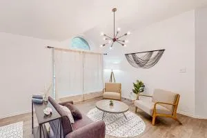 Happy Daze Home - Бьюда