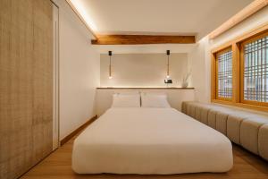 Luxury Hanok Stay Sunshine