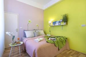 Apartments with a parking space Pula - 21895