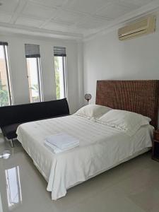 Bella y confortable casa - Condominio El Peñón - 6 Hab