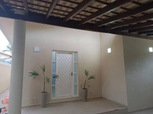 Casa com Piscina e churrasqueira mar casado