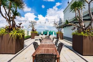 Luxury Living in the heart of D13BRInfinity Pool