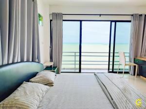 Gao Lighthouse Phala Beach