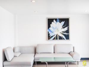 Gao Lighthouse Phala Beach