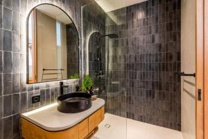 Canggu, 2BR Modern Villa with rice paddy view