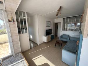 Appartement rénové 1 chambre + cabine, parking privé, à 400m de la plage - FR-1-81-601