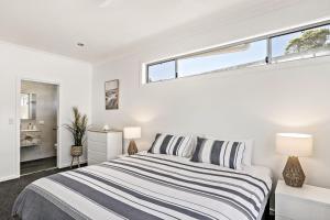 Shoalax at Shoal Bay