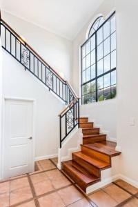 Luxury Waterfront Canal Estate With Private Jetty - Pet Friendly