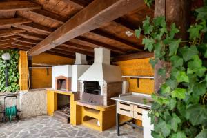 Tuscany Villas With Private Pool & Tennis - Happy Rentals