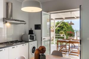 House & Villas - Moon on the Sea