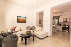 Gogos Cosy Beach House