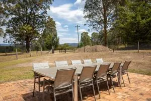 Cork Valley Farm - Escape to 35 Acres in the Country - Sassafras