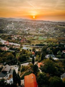 The Cypress Villa & Vineyard I