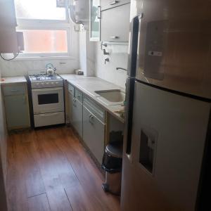 Dpto. centro en peatonal rivadavia mega luminoso