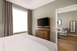 One-Bedroom King Suite, Non-Smoking room in Hawthorn Extended Stay by Wyndham Mount Laurel Moorestown