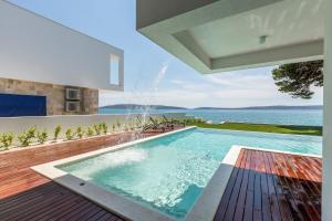 Glamorous Kastela Villa 4 Bedrooms Villa Seafront Paradise Private Pool Overlooking Sensational Sea Views Split
