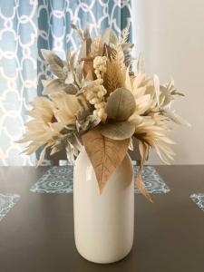 Cozy 2 Bedroom in Cleveland