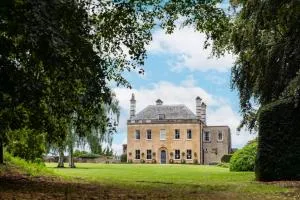 Cuckney House - Georgian Manor on a country estate - Sleeps 31 - 雷特福德