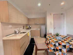 2 BR & 2 BTH with Free Parking @ Near ThemePark, SnowWalk & Central I-City Mall