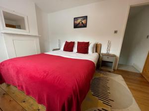 The Pearl - Stylish 3 Bedrooms house in great central location