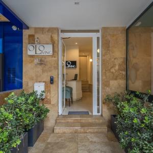 Studio 44 with twin beds & kitchenette at the new Olo living