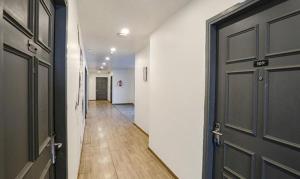 Via The Vaishali Dakshini Pitampura