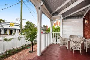 Crepe Myrtle Cottage