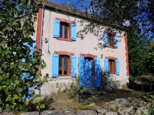 Holiday home in Saint-Julien-La-Genête - Mainsat
