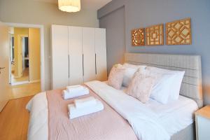 Cozy 1BR Apt Perfect Blend of Comfort & Style