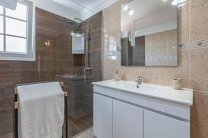 flowers island house 4