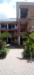 Harlow Hotel - Njeru