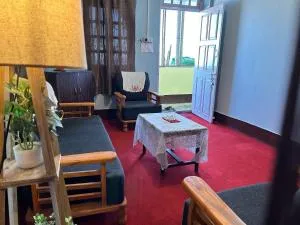 Aradhya Apartments - 佩林