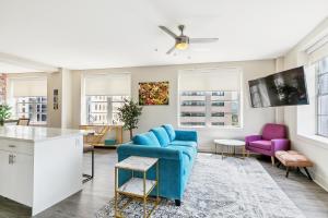 Modern Condo Walking Distance to Must-See Attractions of NOLA