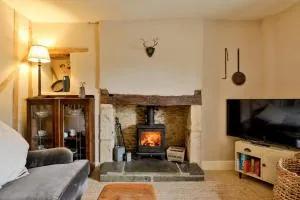 Jasmine Cottage, Upper Slaughter, Cotswolds - Temple Guiting